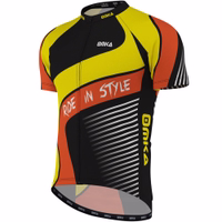 OMKA Men’s Cycling Jersey side view – ergonomic short sleeve cycling shirt with breathable mesh fabric, anti-chafing seams, and brilliant sublimation colors.