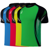 Omka Teamwear Football jersey 100% Polyester Omka sport shirt in green, blue, red, and yellow. Round neck, short sleeves, and dotted pattern. Made from 100% polyester for excellent sweat absorption. Ideal as a football jersey or athletic wear.