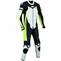 Seitenansicht des hochwertigen einteiligen gelben Motorrad Lederanzugs Er verfügt über Metallverstärkungen an Schultern und Ellbogen für erhöhte Haltbarkeit und Sicherheit Zudem mit abnehmbaren und austauschbaren Knieslidern Heute kaufen