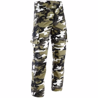 Entfessle dein Potenzial mit klassischen Motorradjeans, Rückansicht, gefertigt für furchtlose Fahrer. Herausnehmbare Hüft- und Knieschützer sowie ein tolles Design sorgen bei jeder Fahrt für Komfort und Vielseitigkeit.