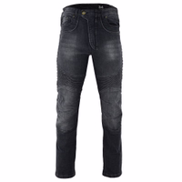 Vorderansicht der BULLDT Herren Motorradjeans Schwarz mit Reißverschluss, Knopfverschluss, Stretch Stoff und Protektoren für Hüfte und Knie die Komfort und Sicherheit bieten jetzt kaufen