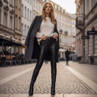 Lifestyle-03-1721086407-Trend450T-Damen-Lederhose--Lederleggings-mit-Elasthan--Lammnappalederhose--Echtes-Lederhosen--Schwarze-braune-Lederhosen-fuer-Damen--Echte-Lederhosen-fuer-Dam.jpg