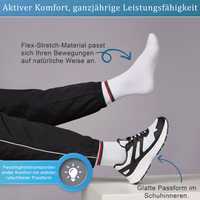Sportsocken mit deutschem text auf der verpackung, elastisches material und glatte innenseite sichtbar