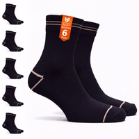 Verpackung mit 6 paar sportsocken aus atmungsaktiver baumwolle, geeignet für training