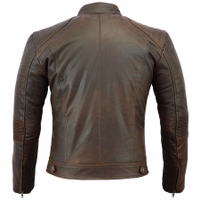 BULLDT Vintage Motorradjacke Lederjacke Coffee Racer Rider Jacke Herren-Motorradjacke in Braun, Rückansicht. Mit Druckknöpfen & Reißverschlussmanschette ausgestattet. Zudem mit komplettem Reiß- & Knopfverschluss für optimale Passform, Funktionalität & klassisches Design gefertigt.