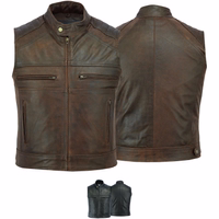 Front- und Rückansichten der Vintage Brown Coffee Racer Lederweste. Hergestellt aus strapazierfähigem Rindsleder, bietet sie Stil und Funktionalität. Ausgestattet mit mehreren Reißverschlusstaschen und einem durchgehenden Frontreißverschluss. Steigern Sie 