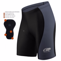 Seitenansicht der grauen Herren-Radshorts aus 100 % Elastan, entworfen für eine enganliegende und bequeme Passform. Mit weicher Lederpolsterung für zusätzlichen Komfort versehen, zeigen diese Shorts den Schriftzug „German Wear“ an der Seite, der ihre überl