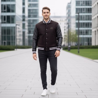 College-Blouson aus Wolle mit Leder-Varsityjacke Lifestyle-02-1922-CJ002-Varsity-Jacke-Herren--Collegejacke-Herren--Letterman-Jacke--Baseball-Jacke-Herren--Varsity-Jacke-mit-Lederaermeln--Retro-Collegejacke--Wolljacke-Herren--Blouson-Jac.jpg