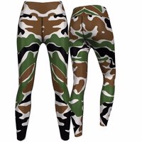 Damen Camo-Sportleggings Front- und Rückansicht der Damen Camo-Sportleggings aus hochdehnbarem Polyester-Elasthan für überlegenen Komfort und Leistung in braun-grünem Camouflage-Design. Jetzt Leggings online kaufen.