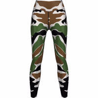 Damen Camo-Sportleggings Frontansicht der Damen Camo-Sportleggings mit dehnbarem Kompressionsschnitt, feuchtigkeitsableitendem Stoff und UV-Schutz in angesagtem Braun-Grün-Camouflage-Muster. Jetzt online kaufen.