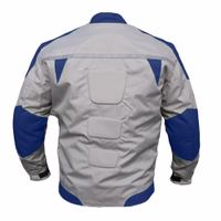 Cordura-Textil-Motorradjacken Die Rückansicht der blauen Herren-Motorradjacke zeigt Ganzkörperschützer an Armen, Schultern, Brust, Ellbogen und Rücken. Sie verfügt über ein herausnehmbares Futter, 2 belüftete Brustöffnungen mit Reißverschluss sowie Reißverschlüsse an den Ärmeln für ein