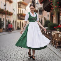 lifestyle2-478-GW1600-3-weiss-dirndlschuerze--schuerze--lange-dirndl-schuerze--bayerische-schuerze--Trachtenmode--Dirndl--Schuerze--Damen--Dirndlschuerze--German-Wear--Dirndel--Trachten--Tr.jpg