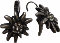 Elegante Edelweiß-Ohrringe aus Silber mit funkelnden Strasssteinen, Trachten-Ohrringe, perfekt für das Oktoberfest, handgefertigter Schmuck mit Alpenblumen als Geschenk für Damen. Jetzt kaufen und noch heute bestellen.