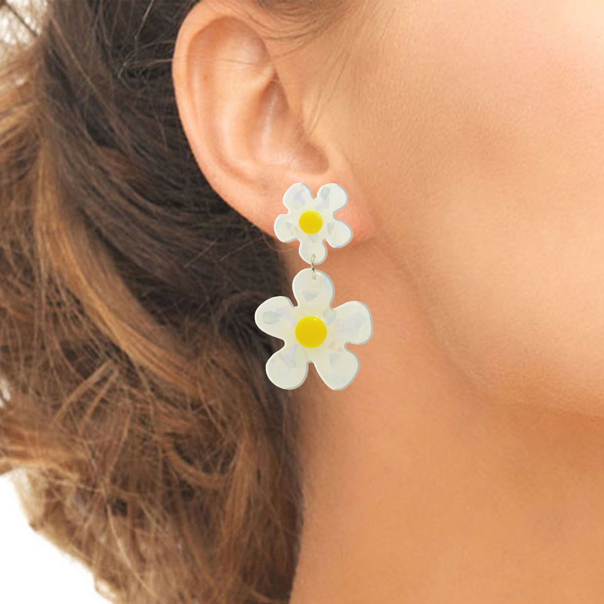 Orecchino cerchio misura 2 cm con strass vari colori