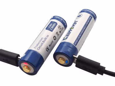 Keeppower 14500 - 1100mAh Li-Ionen 3.7V - 3.6V mit USB Lademöglichkeit und PCB P1411U