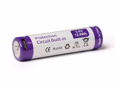 Keeppower 18650 - 3500mAh. Li-Ionen 3.7V - 3.6V - PCB geschützt. mit USB-C Lademöglichkeit P1835TC Keeppower 18650 - 3500mAh. Li-Ionen 3.7V - 3.6V - PCB geschützt. mit USB-C Lademöglichkeit P1835TC