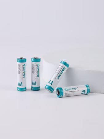 Keeppower I4 Ladegerät mit 4× 1,5V AA Li-Ion-Akkus (4300mWh) – USB-C Eingang