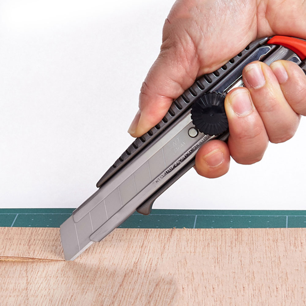 NT Cutter L-500GP 18mm Snap Off Screw Lock Utility Knife Aluminum