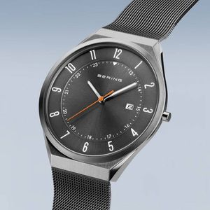 Bering Ultra Slim 18740-377 Herrenuhr