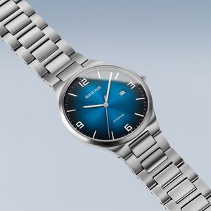 Bering 15240-777 Titanium Solar Herrenuhr