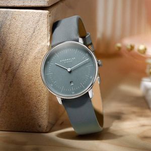 Sternglas S01-NDF17-KL10 Naos XS Damenuhr