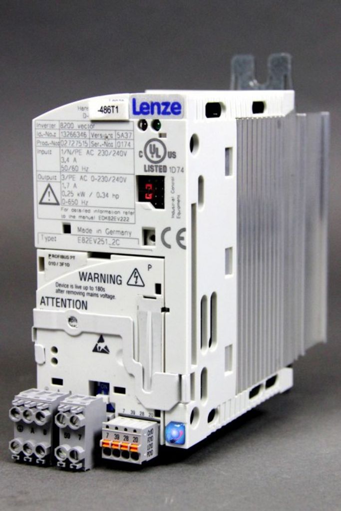 Lenze Frequency Converter 0,25kW 1,7A 8200 Vector E82ev251_2c
