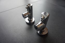 1207-2er-Set-Design-Eckventil-McAlpine-mit-Schmutz_2.jpg 1207-2er-Set-Design-Eckventil-McAlpine-mit-Schmutz_2.jpg