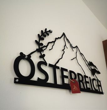 1432-Design-3D-Wandbild-34-x-72-cm-oesterreich-Gebirge-Flagge-Austria-Metallbild-Wanddeko-Archtwain-Studio-Design-Industrie-Look-MD-116_1.jpg