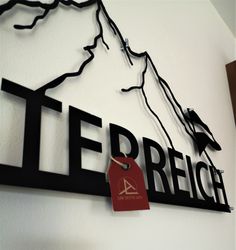 1432-Design-3D-Wandbild-34-x-72-cm-oesterreich-Gebirge-Flagge-Austria-Metallbild-Wanddeko-Archtwain-Studio-Design-Industrie-Look-MD-116_4.jpg 1432-Design-3D-Wandbild-34-x-72-cm-oesterreich-Gebirge-Flagge-Austria-Metallbild-Wanddeko-Archtwain-Studio-Design-Industrie-Look-MD-116_4.jpg