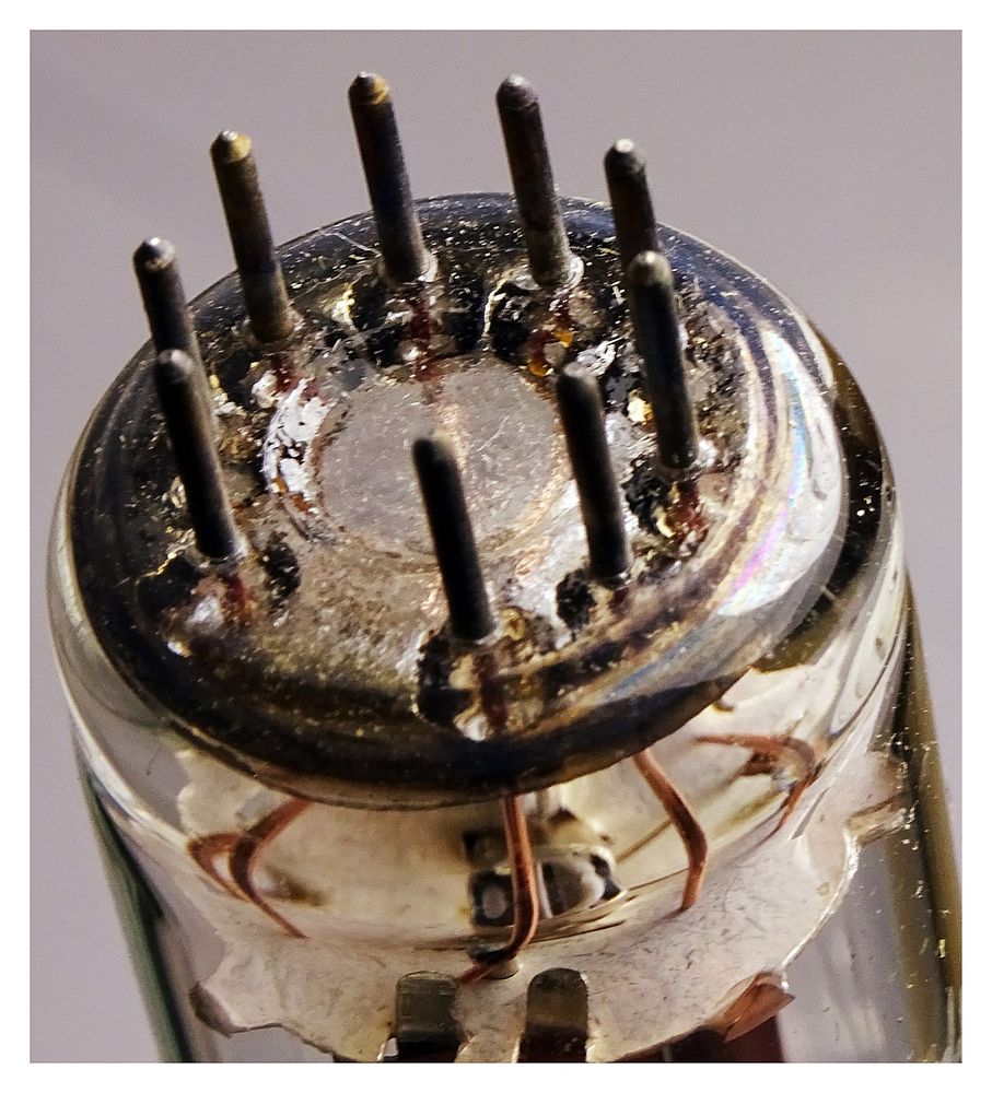 PY81 BoosterDiode, FlybackDiode by Egro 18824