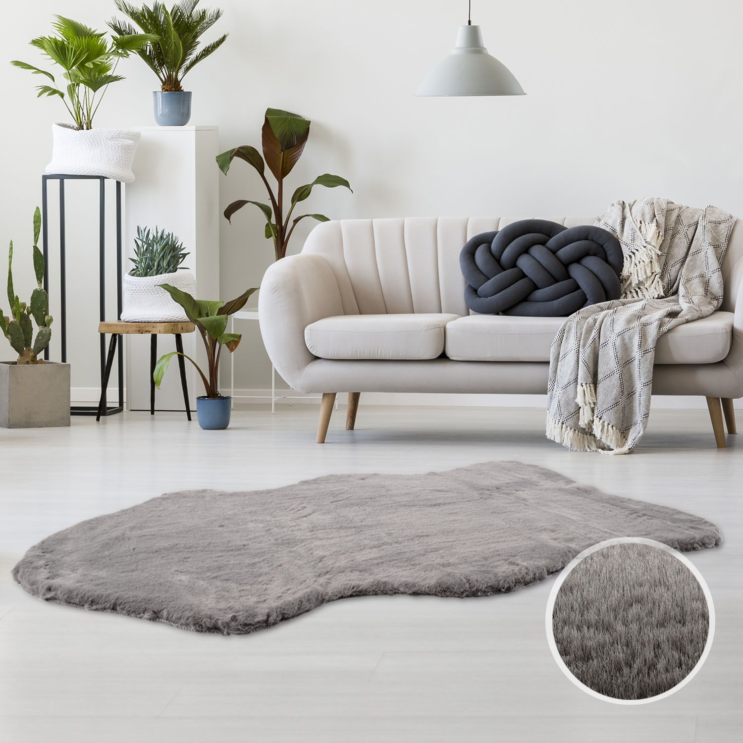 Kunstfell-Teppich Hochflor Shaggy in Fell-Optik aus Polyester,  Einfarbig/Uni in Grau für Wohn- und Schlafzimmer | myshop24