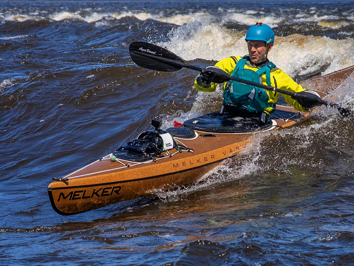 Melker Värmdö im Wasser
