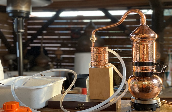 Polyvalent: L'alambic à colonne  Bienvenue chez Destillatio - Votre  boutique de distillation et de cuisine