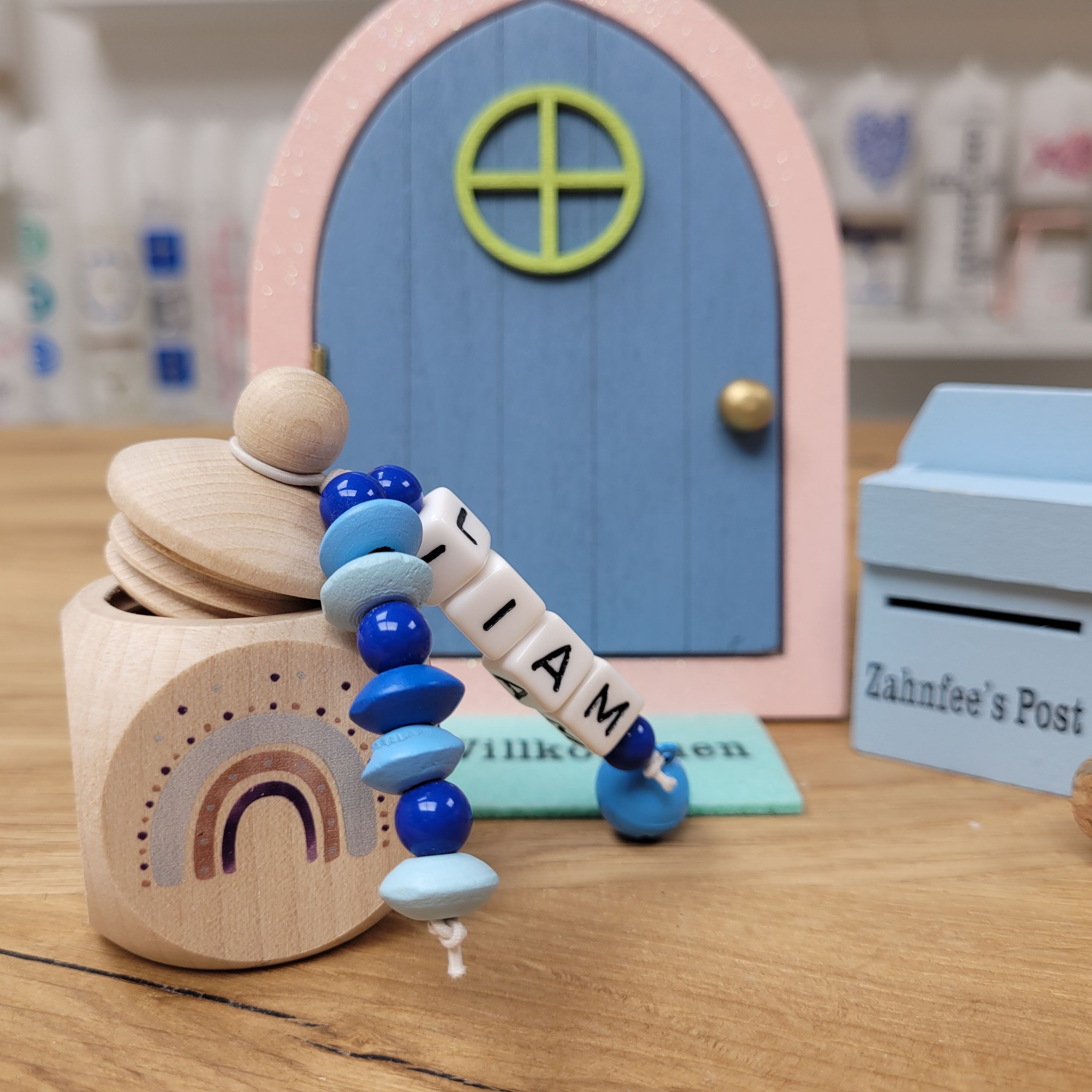 GRAVURZEILE Geburtstagsteller Holz - Personalisiert Mit Name & Datum