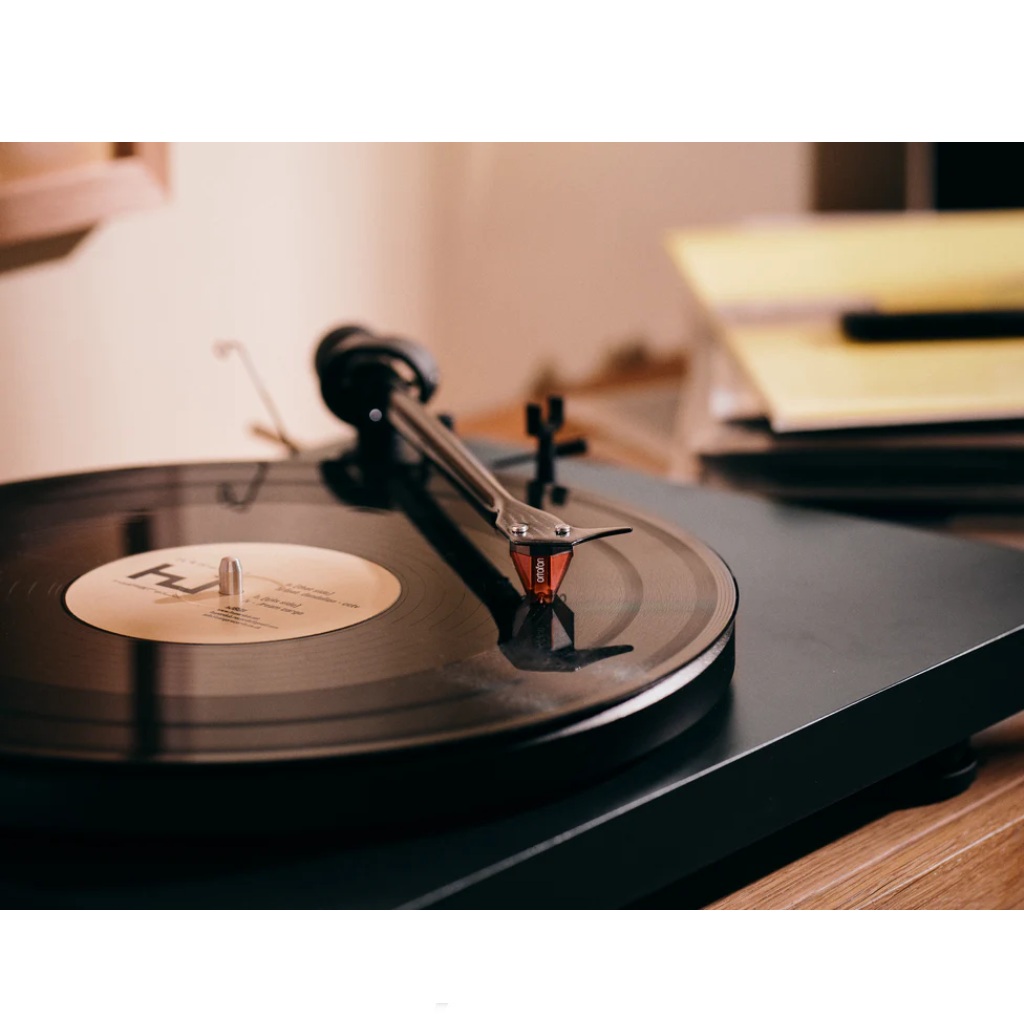Ortofon 2M Red Cartridge | THAKKER