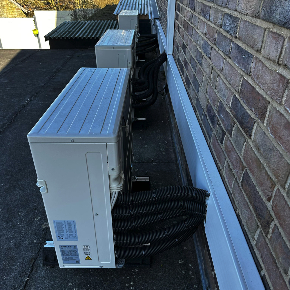 Mitsubishi Multi-Split-Klimaanlage für ein Mehrgenerationenhaus in Düren