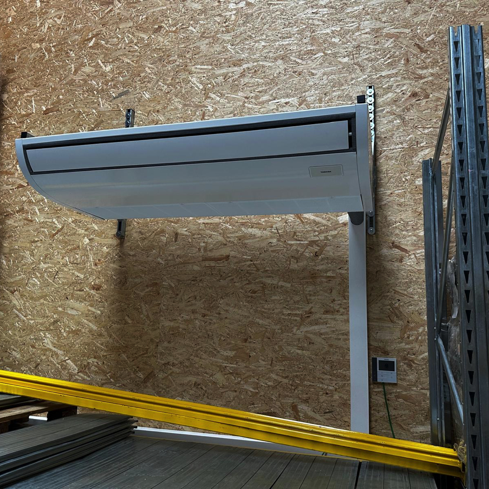 Unterdecken-Klimaanlage für eine Lagerhalle in Heinsberg