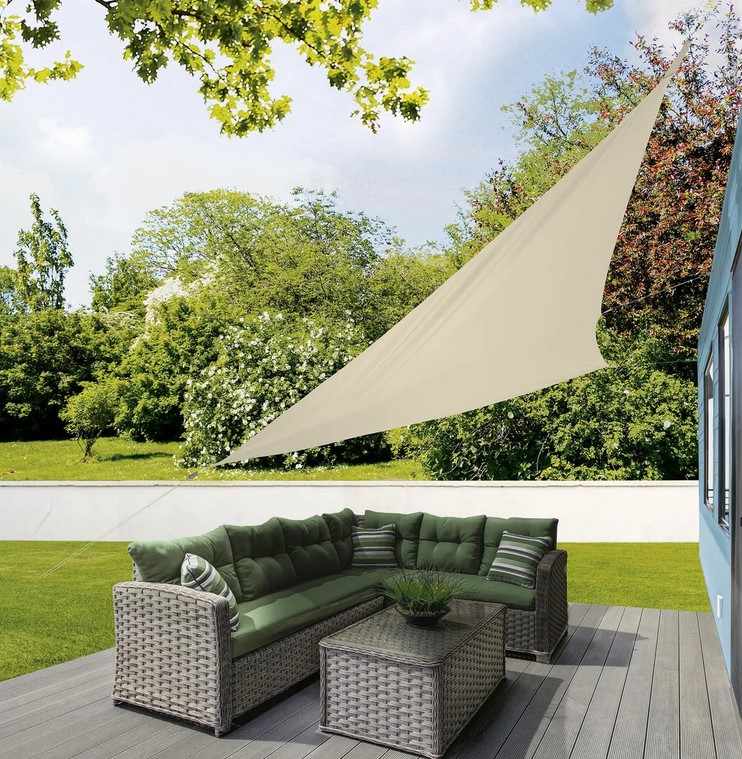 Sonnensegel Dreieck beige 415 x 415 x 415 cm | Postenland Cash & Carry